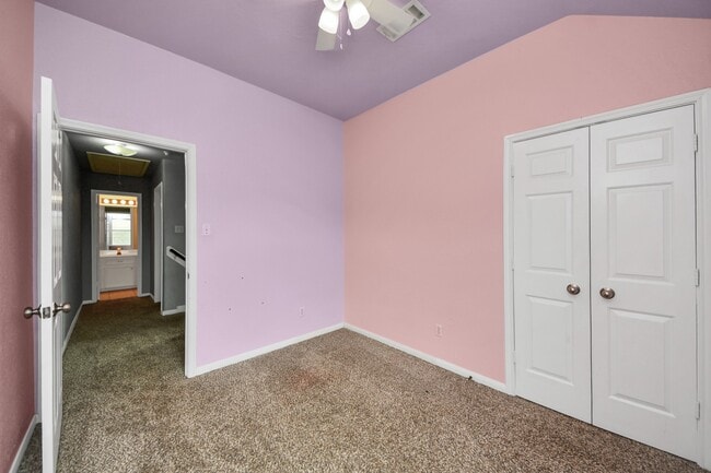 Building Photo - 1010 Gardenwalk Dr