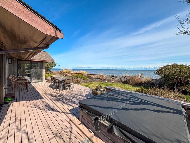 Building Photo - 951-953 3 Crabs Rd