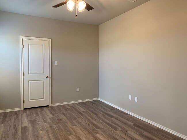 Building Photo - DB 1219 Preston Trails