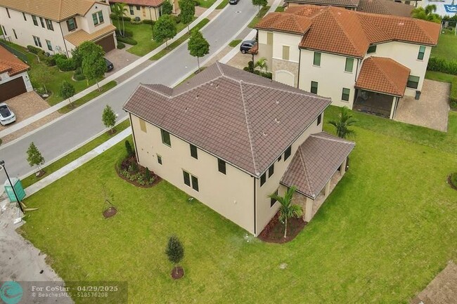 Building Photo - 11890 S Baypoint Cir