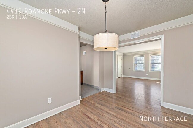 Building Photo - 4419 Roanoke Pkwy