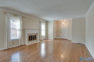 Building Photo - 313 Kensington Court