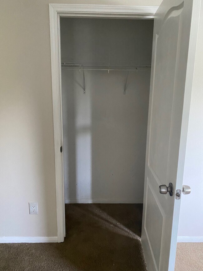 Building Photo - 10107 Olive Mount St