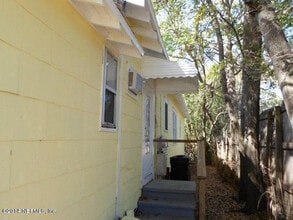 Building Photo - 1456 Belmonte Ave