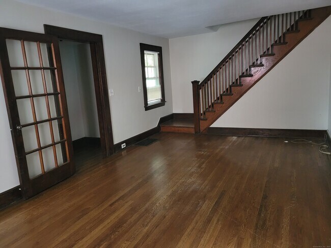 Building Photo - 41 Avon St