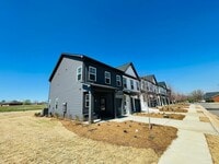 Building Photo - 134 Lauren St