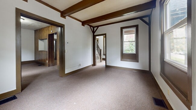 Building Photo - 1137 7th St NW