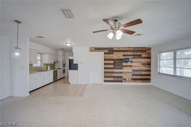 Building Photo - 220 Punta Alta Ct