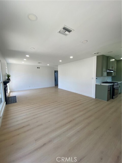 Building Photo - 2310 W Ituni St