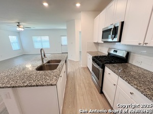 Building Photo - 9919 Pears Ml