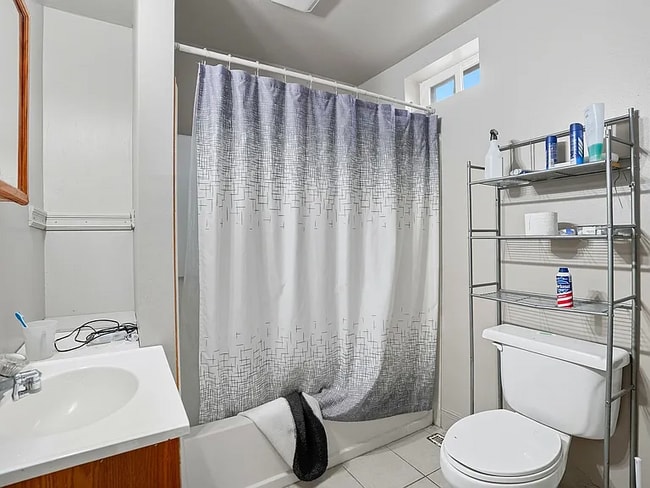 Building Photo - 911 E Illinois Ave