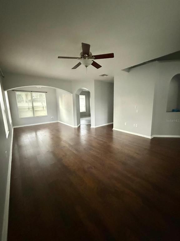 Building Photo - 14116 Entrada Dr