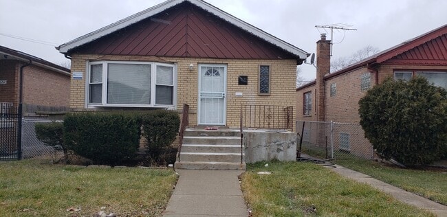 Primary Photo - 9620 S Wallace St