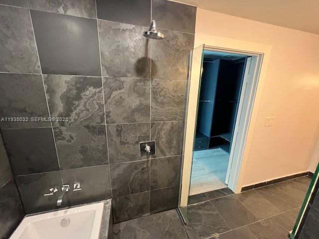 Building Photo - 900 Biscayne Blvd