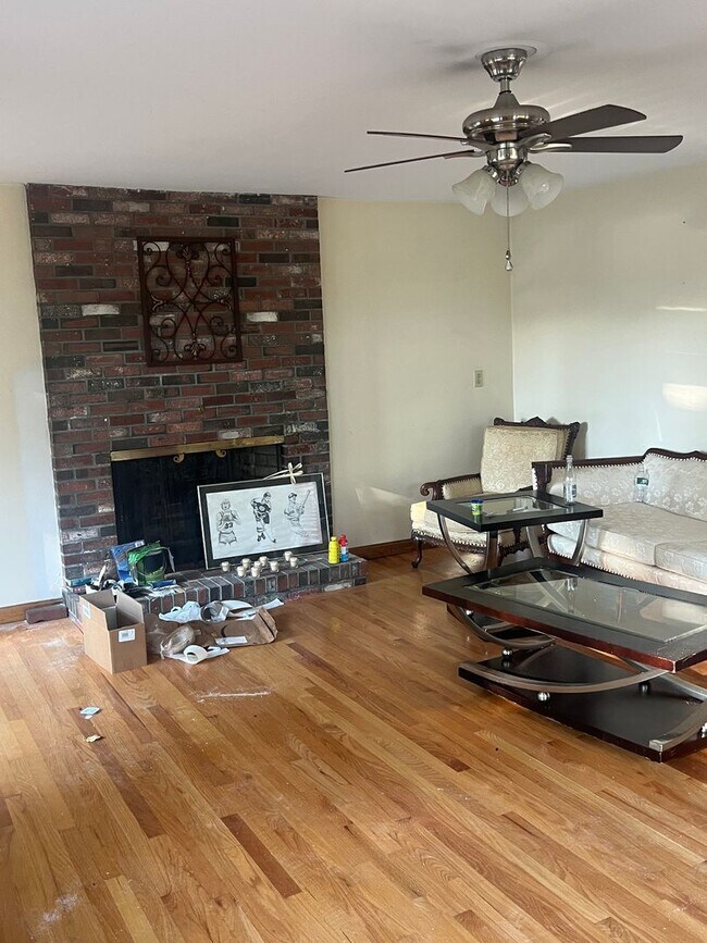 Building Photo - 2 Br / 2Ba Home with water views in Wareha...