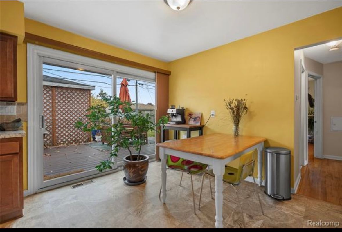 Building Photo - 34423 Tonquish Trail