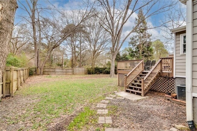 Building Photo - 1756 Dresden Dr NE