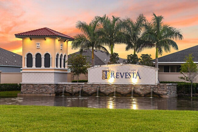 Building Photo - Spacious 5-Bedroom Home with Resort-Style ...