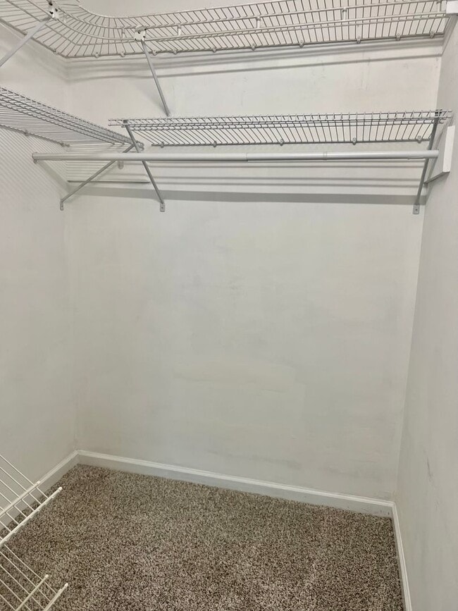 Building Photo - AVAILABLE NOW! 3 Bedroom, 2 Bath Home off Needmore Road