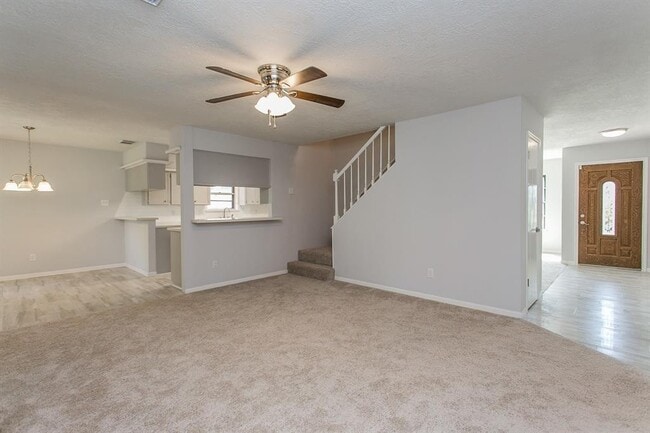 Building Photo - Beautifully renovated 4 bedroom home in a great subdivision