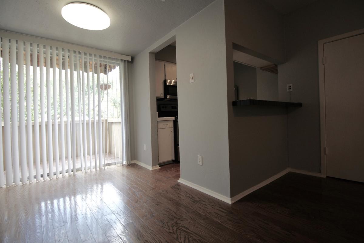 Building Photo - 4327 Holland Ave