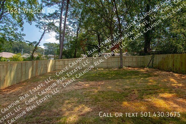 Building Photo - 1621 Wilson Rd