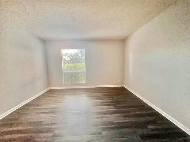 Building Photo - 1500 N Congress Ave