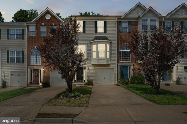 Building Photo - 1026 Longview Ln