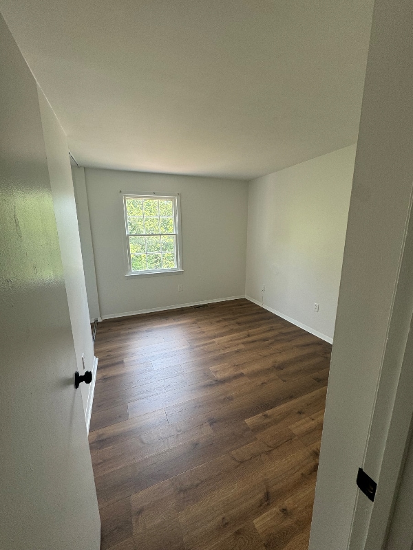 Building Photo - 4625 Roxbury Ln