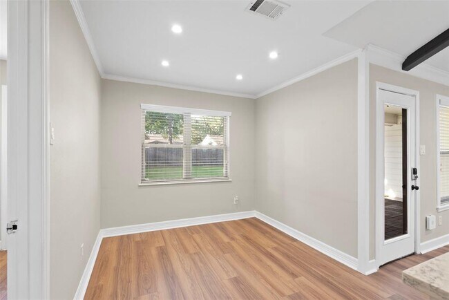 Building Photo - 12434 Briar Forest Dr