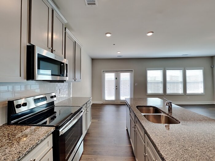 Building Photo - 211 Connie Ct