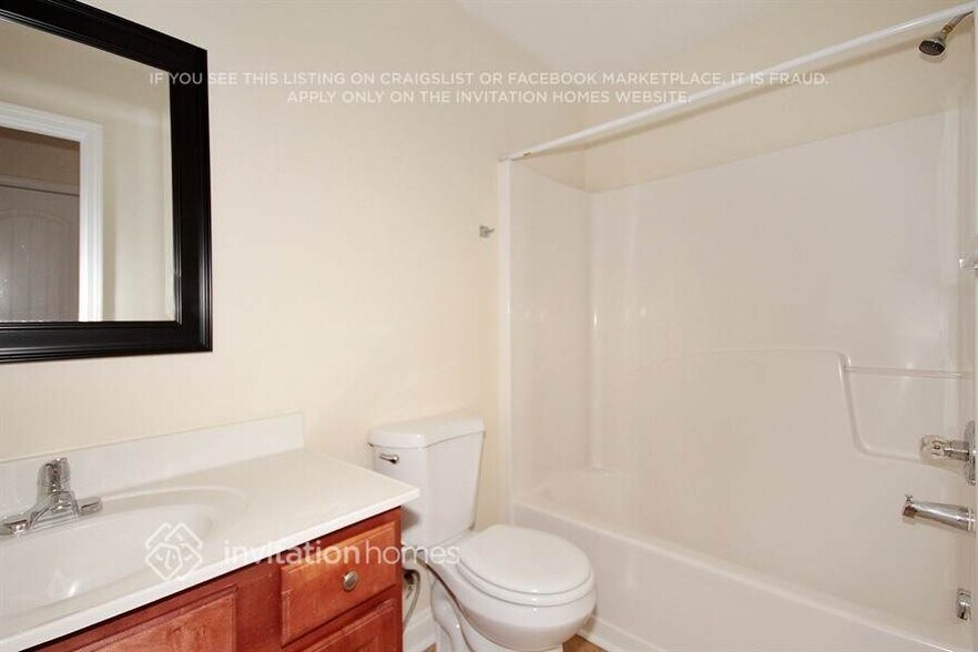 Building Photo - 134 Lynnfield Cir SE
