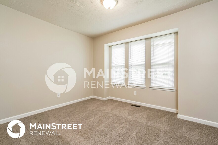 Building Photo - 701 Jamestown Pl