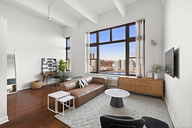 Building Photo - 1500 Washington St