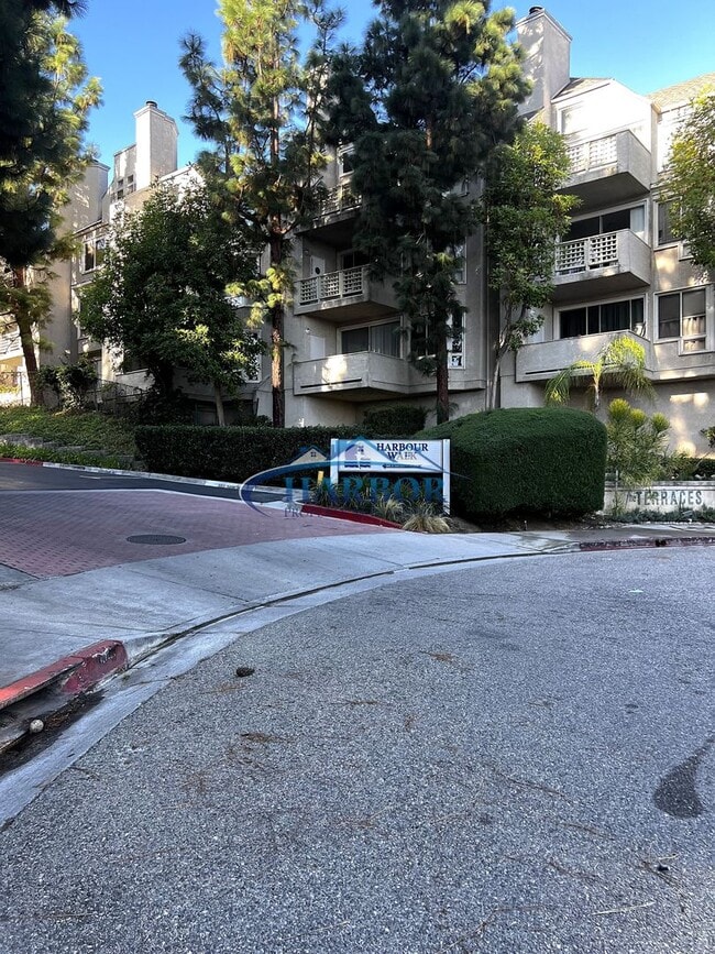 Primary Photo - Beautiful San Pedro Condo 2 Bedroom 2.5 Bath