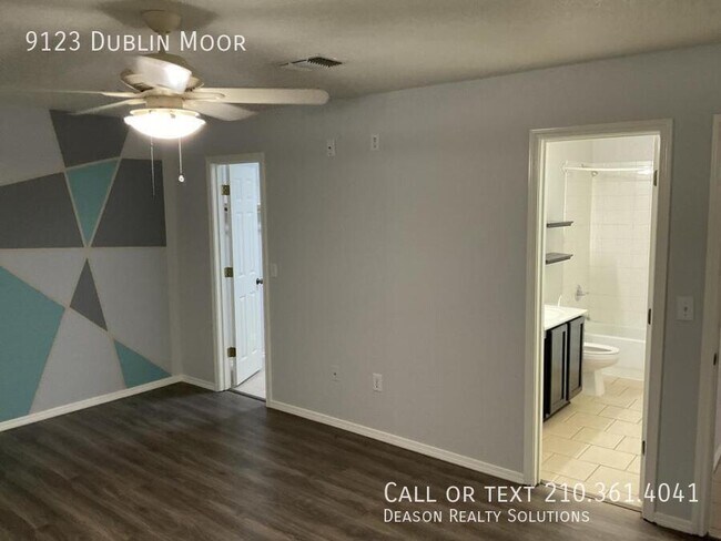 Building Photo - 9123 Dublin Moor