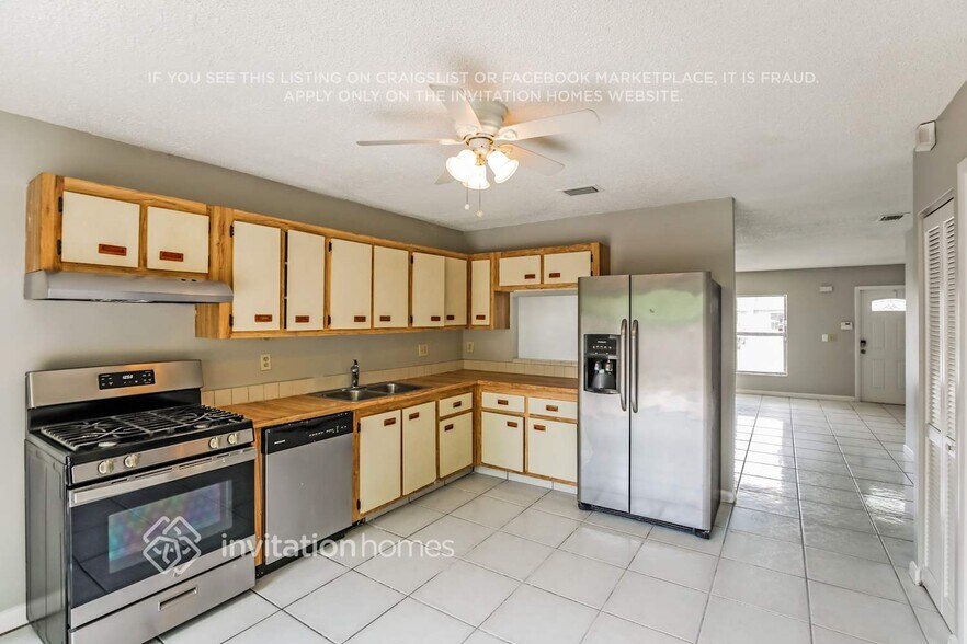 Building Photo - 5885 Eddy Ct