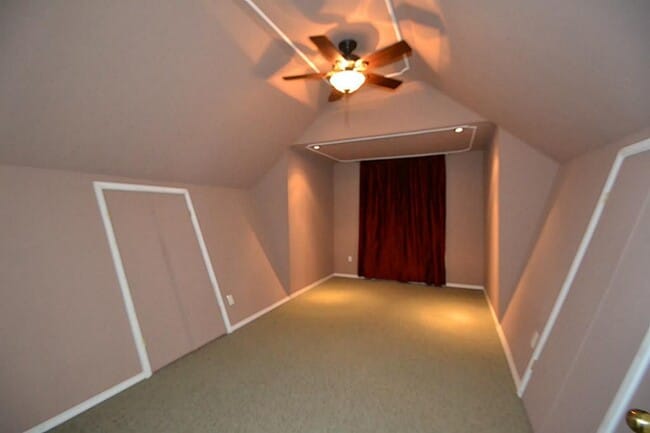 Building Photo - 15307 Amesbury Ln