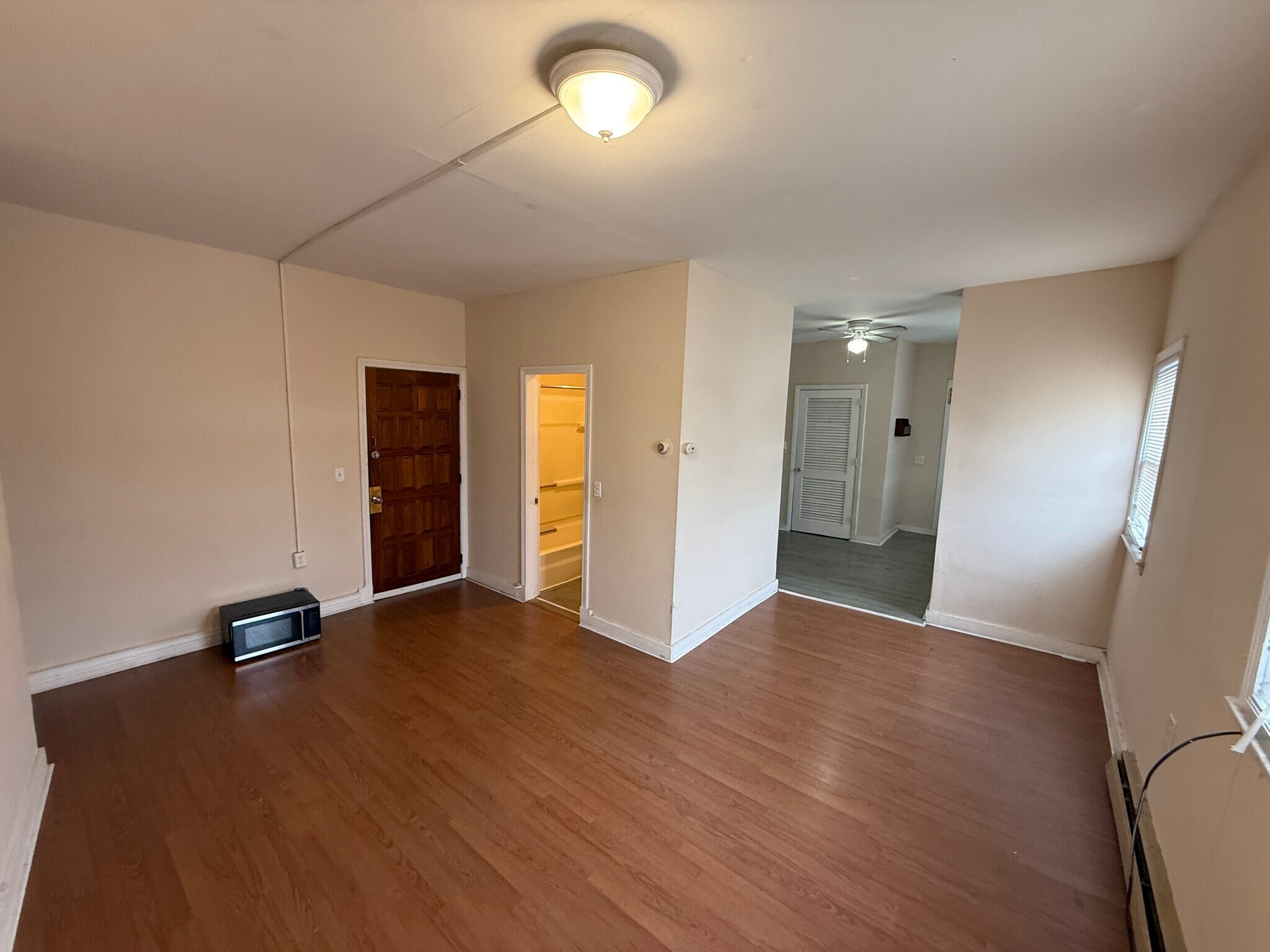 Building Photo - 254 Grafton St