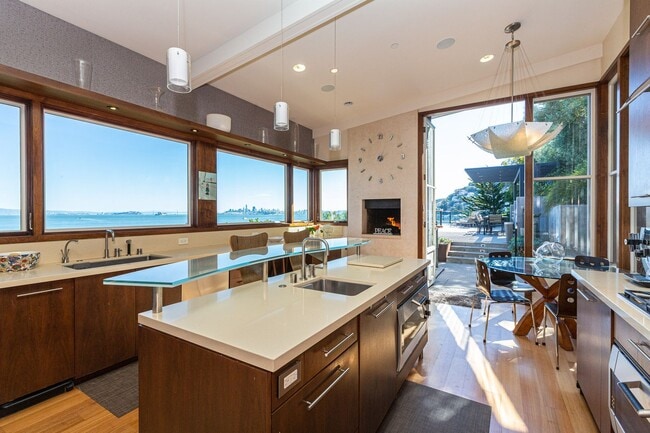 Building Photo - Luxurious Sausalito Breathtaking View Masterpiece! 4BR/3.5BA Home + 1BR/1BA Guest House! Parking!...