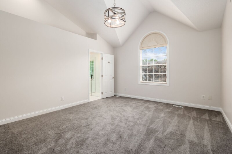 Building Photo - 7200 Fernridge Dr