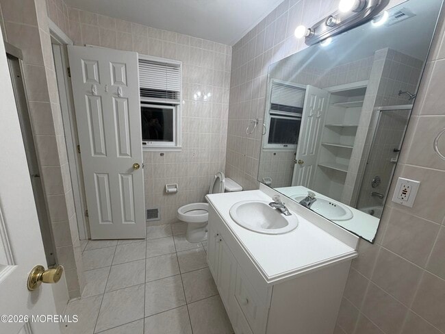 Building Photo - 210-212 W Morgan Ave