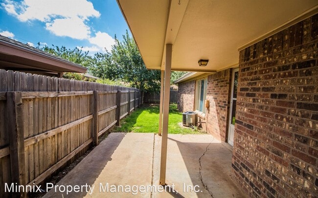 Building Photo - 2 br, 2 bath House - 5805  2nd St.