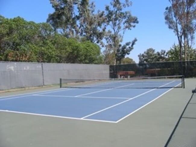 Building Photo - Spacious 3BR Condo with Pool View in Tangl...