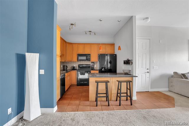 Building Photo - 209 Quebec St