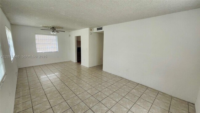 Building Photo - 15813 NW 38th Pl