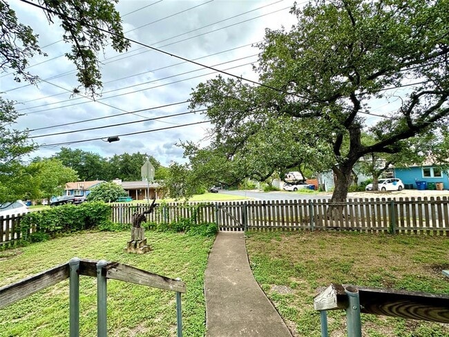 Building Photo - 4812 Ramsey Ave