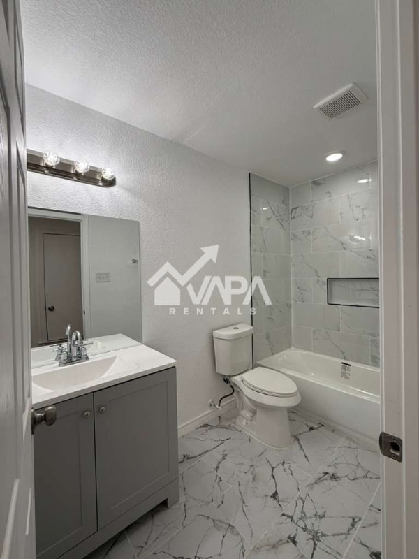 Building Photo - 8342 New World Dr