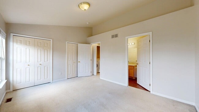 Building Photo - 3073 Promenade Cir