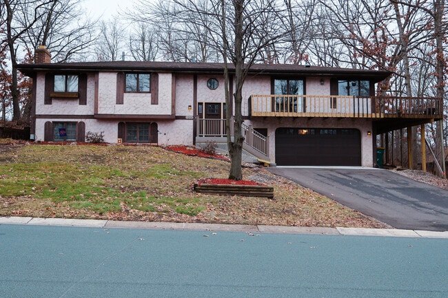 Building Photo - 1244 Carlson Lake Ln